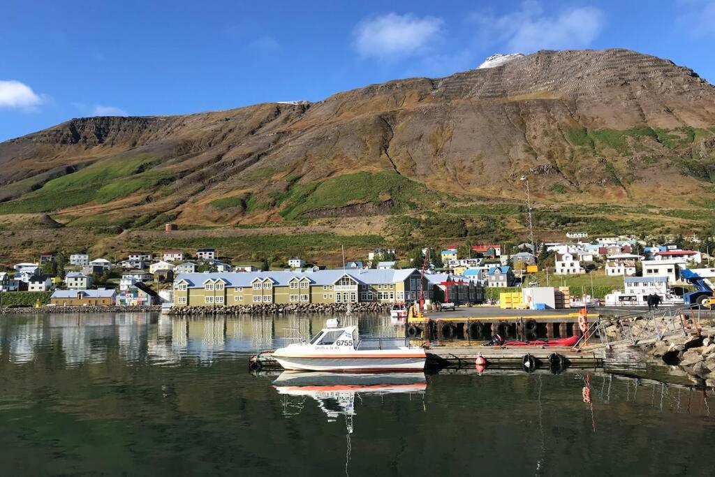 House With A Warm Soul In North Iceland Siglufjordur Luaran gambar